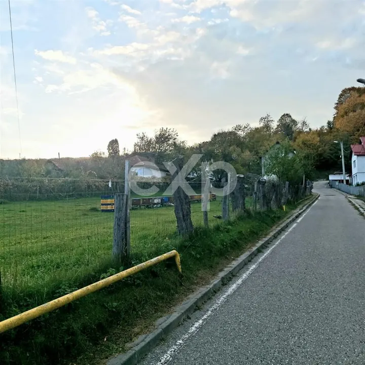 Teren intravilan construibil de vânzare – Curtea de Argeș - foto 1