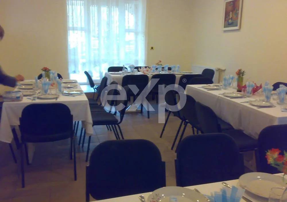 Pensiune 9 camere în Valea Mare Bratia, com. Balilești, jud. Argeș - foto 9