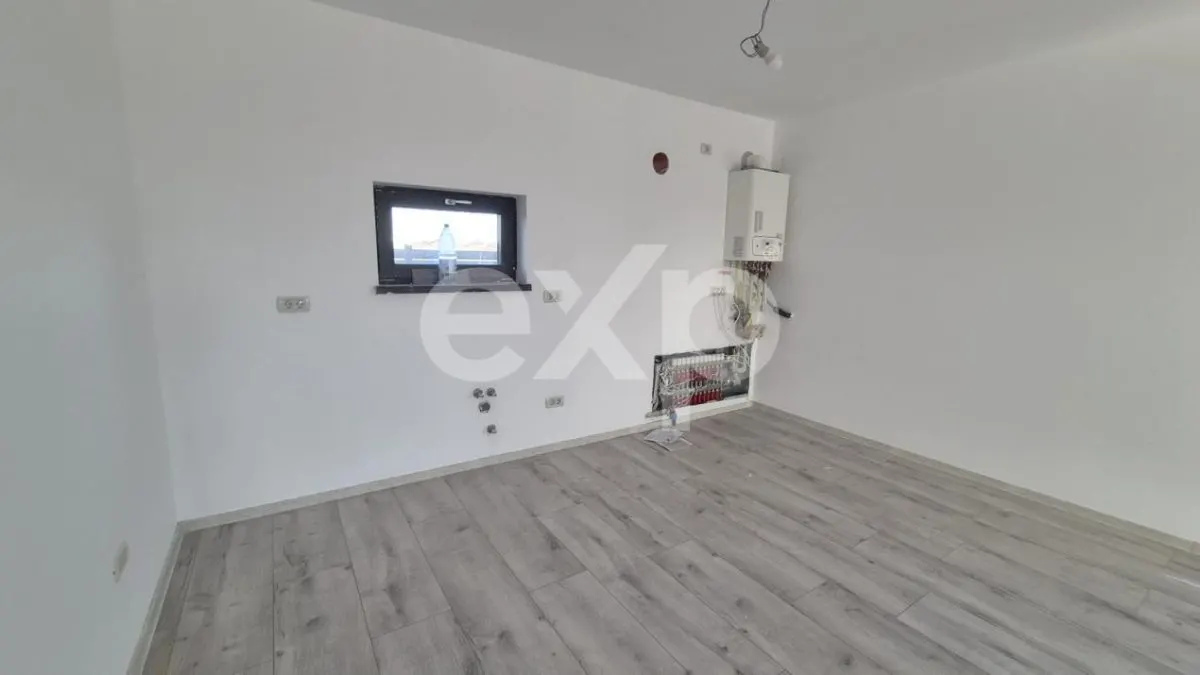 Case 4 camere TiP PARTER Bradu | 400 mp teren - foto 4