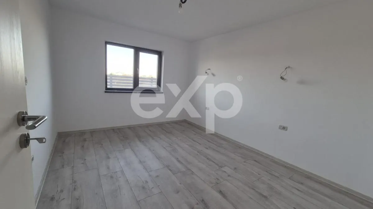 Case 4 camere TiP PARTER Bradu | 400 mp teren - foto 7