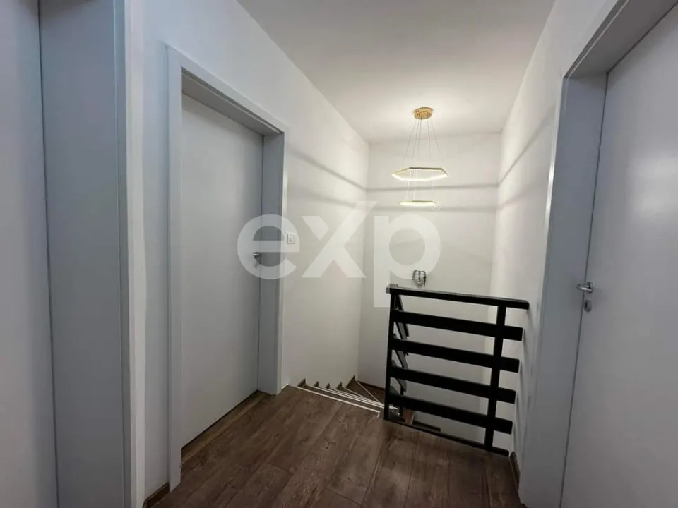 Casă cu 4 camere de vânzare Trivale, Campilui | mobilata si utilata - foto 5
