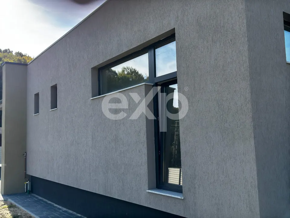 Casă parter cu 3 camere, curte generoasă și liniște deplină – natură și confort - foto 10