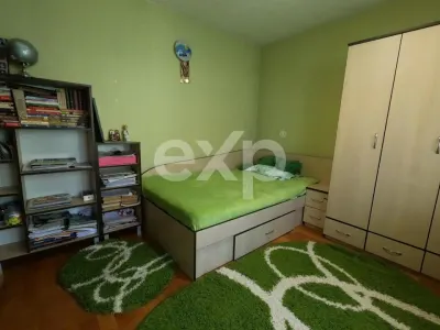 Vilă Exclusivistă cu Terasă și Curte Generoasă în Găvana, Pitești - foto 12