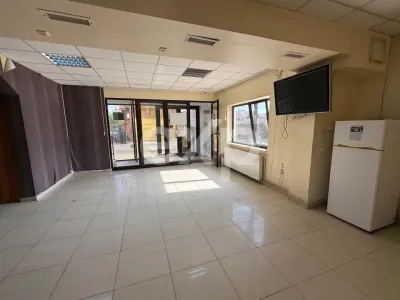 Spațiu Generos și Modern în Cartierul Găvana – Confort și Posibilități Nelimitat - foto 14
