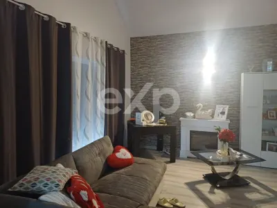 Vilă 4 camere cu garaj dublu, teren 500 mp, Albota – zonă centrală - foto 2