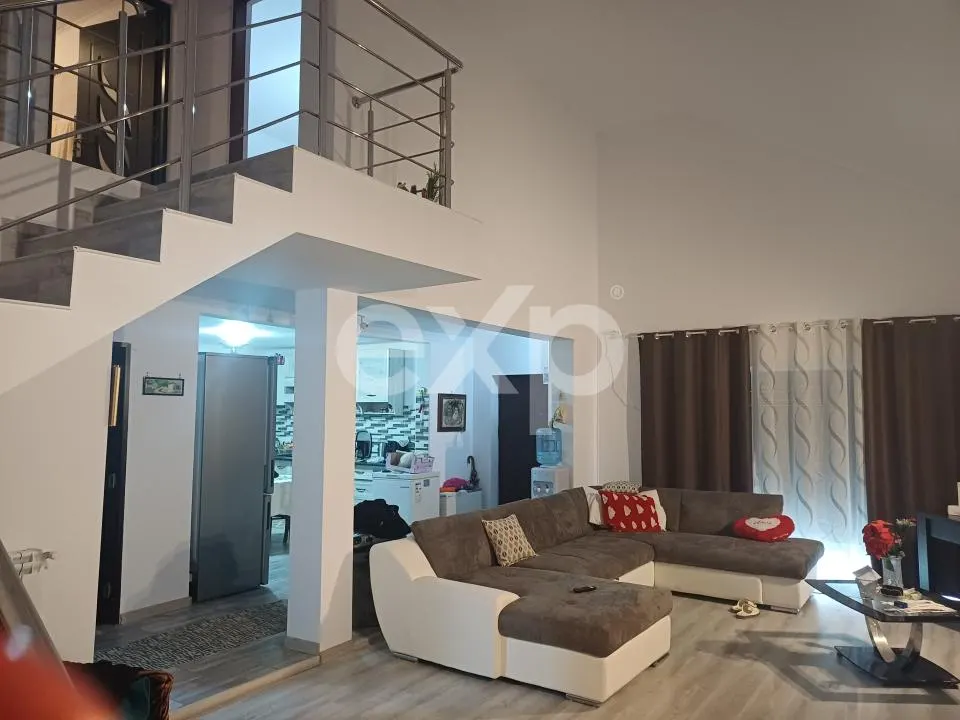 Vilă 4 camere cu garaj dublu, teren 500 mp, Albota – zonă centrală - foto 5