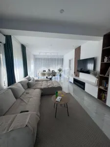 Casă modernă 4 camere – Calea Campulung, Pitești - Pitesti