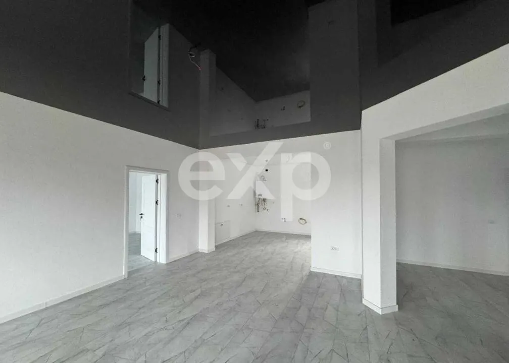 OCAZIE DE NERATAT! APARTAMENT IN VILA! curte si intrare privata! - foto 2