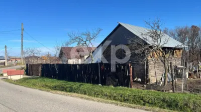 Refugiu la țară: casă cu 2 camere și teren de aproape 4.000 mp, Cocu - foto 2