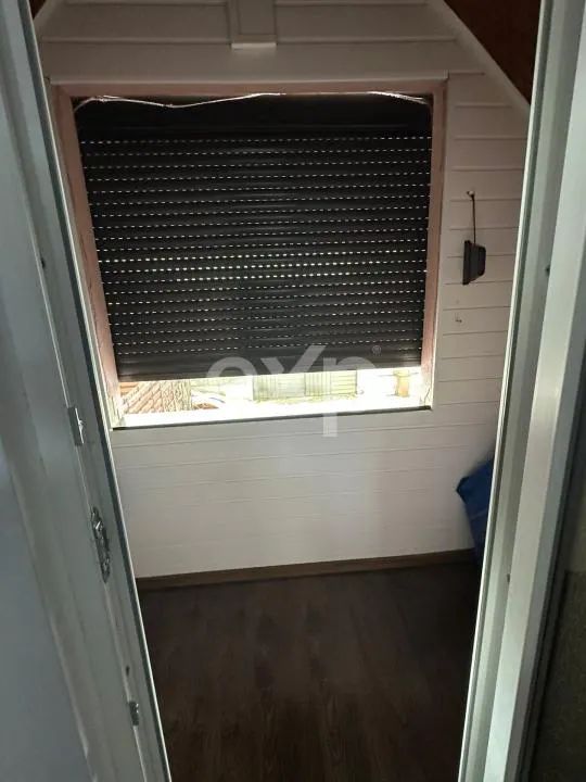 Teren 445 cu fundatie de casa mare + o Casuta locuibila moderna de 2 camere - foto 14