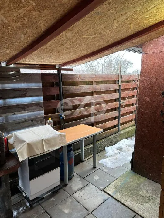 Teren 445 cu fundatie de casa mare + o Casuta locuibila moderna de 2 camere - foto 9
