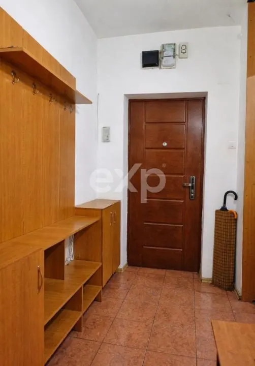 Apartament 4 camere cartier Craiovei - foto 2