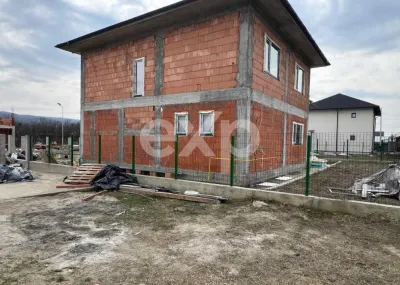 Case 4 camere + mansardă | 130 mp utili | teren 460 mp | Curtea de Argeș - foto 3