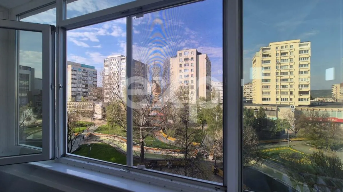 Apartament 3 camere – ultracentral Pitești | renovat complet | parcare inclusa - foto 13