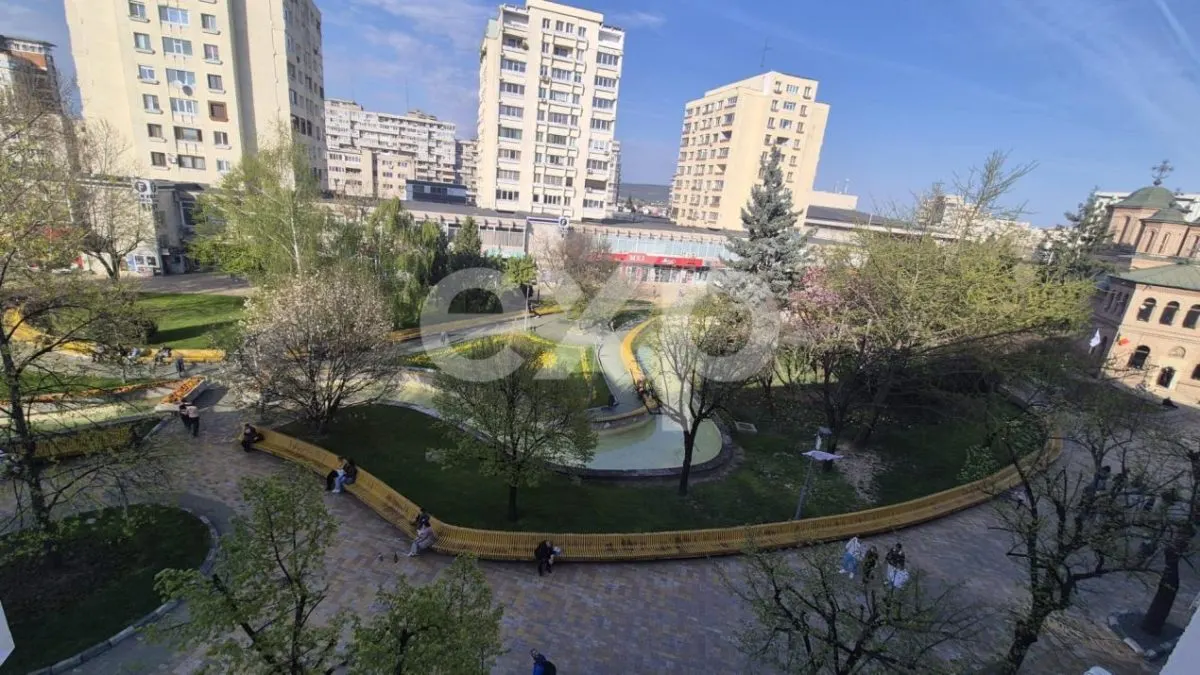Apartament 3 camere – ultracentral Pitești | renovat complet | parcare inclusa - foto 14