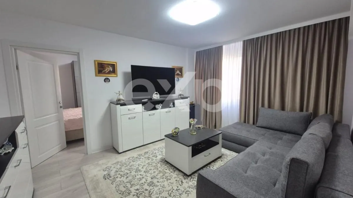 Apartament 3 camere – ultracentral Pitești | renovat complet | parcare inclusa - foto 8