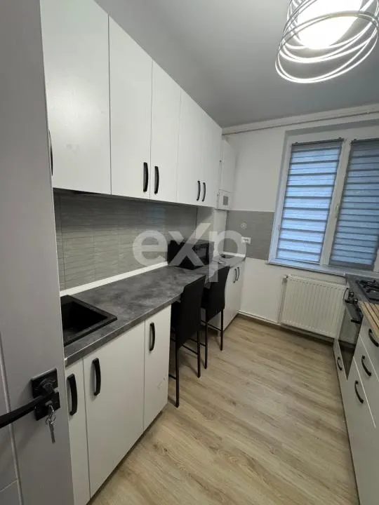 Apartament de închiriat Lux în Pitești zona Craiovei - foto 2