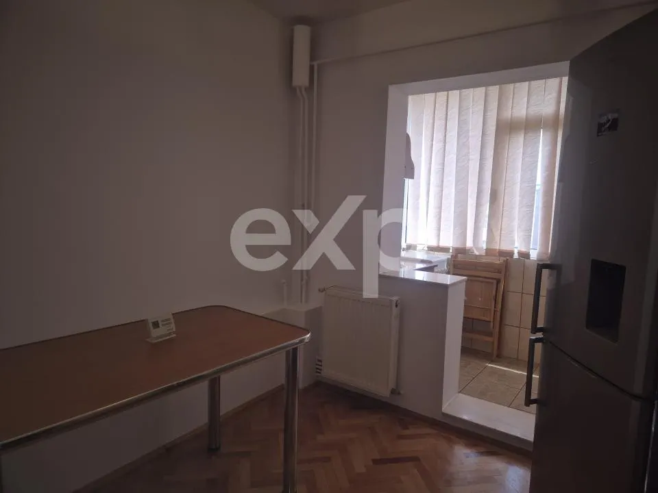 De închiriat apartament 3 camere in Pitești Popa Sapca - foto 5