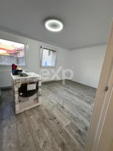 Apartament 2 camere,Parter ,Allea Grivita,Micro 8 - foto 2