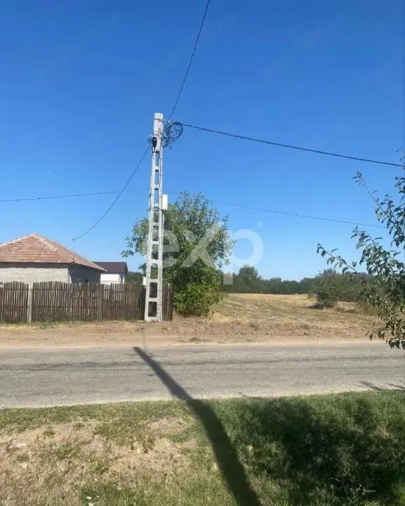 teren intravilan - foto 1