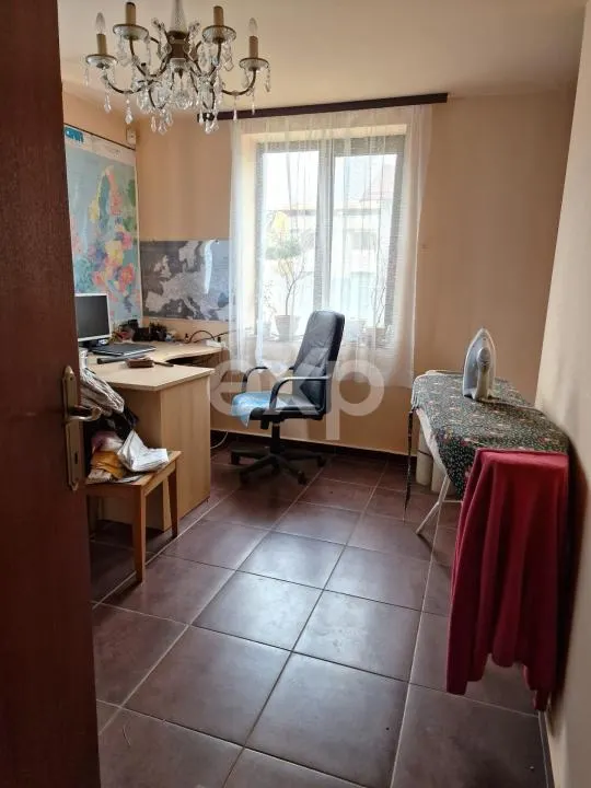 Casa de vanzare S+P+M , Teiș – la 5 minute de Târgoviște - foto 5