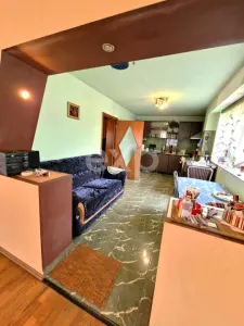 Casa de vanzare S+P+M , Teiș – la 5 minute de Târgoviște - foto 6