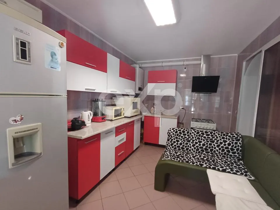 Inchiriere apartament modern in vila, cu intrare separata - foto 1