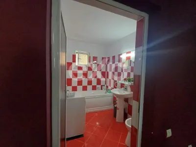 Inchiriere apartament modern in vila, cu intrare separata - foto 4