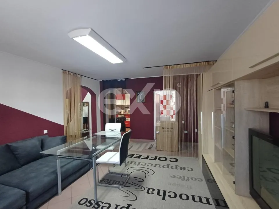 Inchiriere apartament modern in vila, cu intrare separata - foto 5
