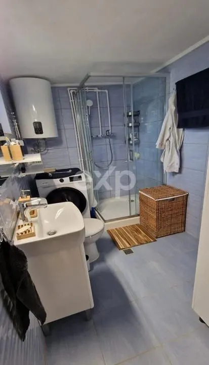 Casă la țară de vânzare – Buzoesti, Argeș | Ideală pentru locuit sau relaxare - foto 5