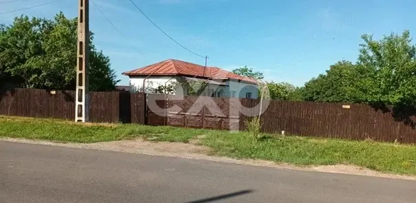 Casă la țară de vânzare – Buzoesti, Argeș | Ideală pentru locuit sau relaxare - foto 9