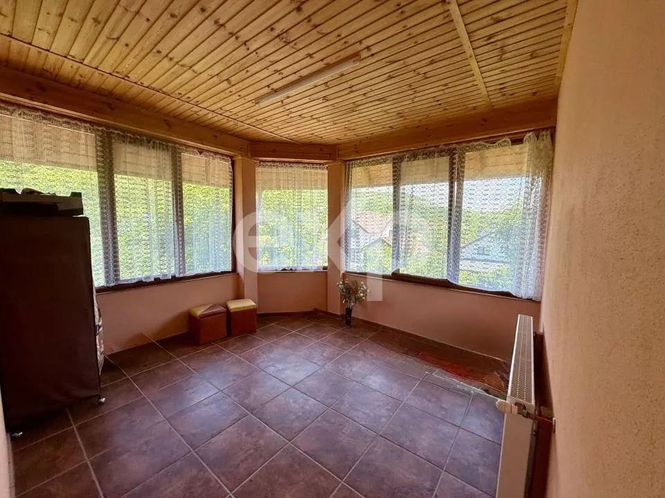 ȘTEFĂNEȘTI | CASĂ PREMIUM | ZONĂ LINIȘTITĂ | FINISAJE DE CALITATE - foto 12