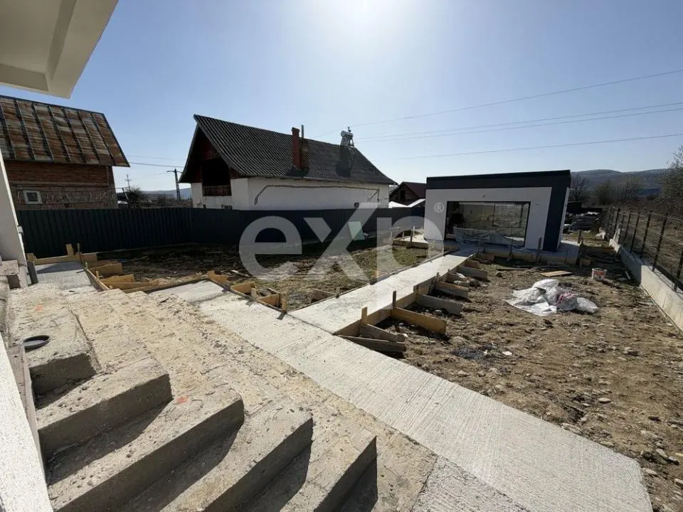 Casă modernă de vânzare în Curtea de Argeș – teren 1.000 mp, finisată la cheie - foto 5