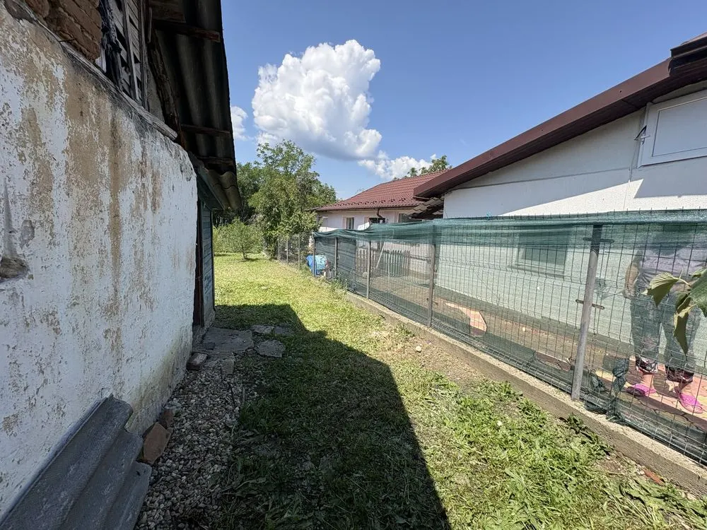 Pret Bomba | Casă 3 camere in Lăbușești - Bacov | Teren 655 mp - foto 2