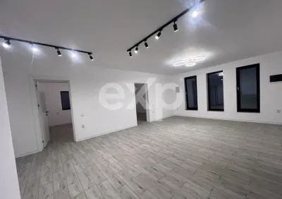 Casă parter 4 camere, la cheie, teren 400 mp, zonă centrală Bradu - foto 10