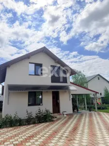 Liniște, confort și intimitate – Casă modernă, aproape de Pitești - foto 8