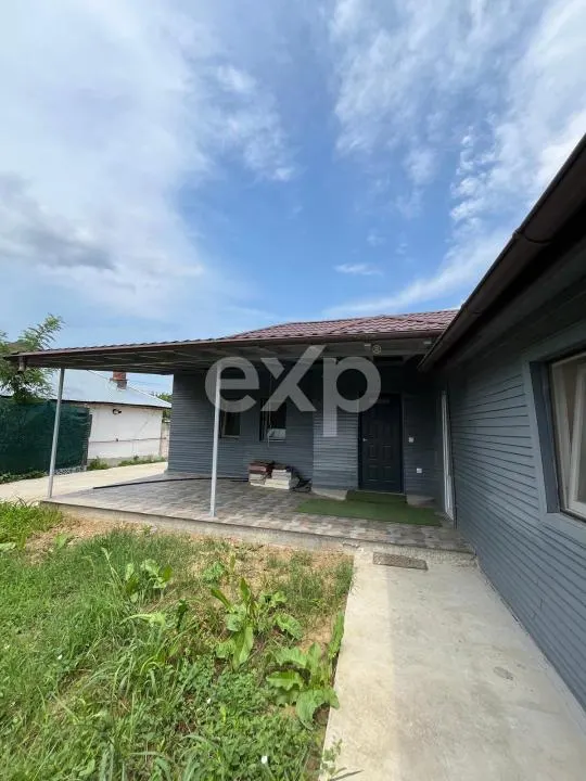 Locuință modernă cu două intrări separate, izolație premium, zonă verde Cuparu - foto 1