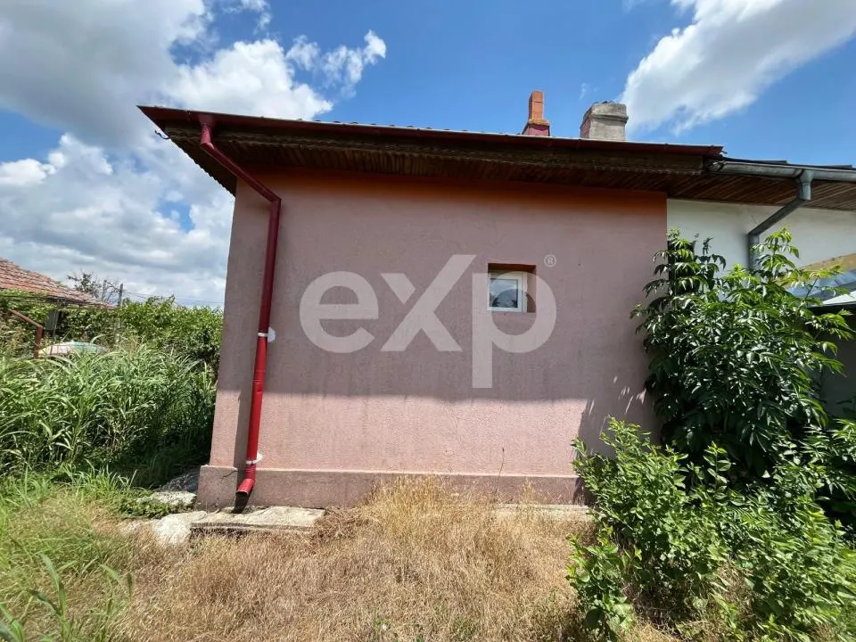 Casă în centrul comunei Corbii Mari, ideală pentru birouri, cabinet sau locuit - foto 13