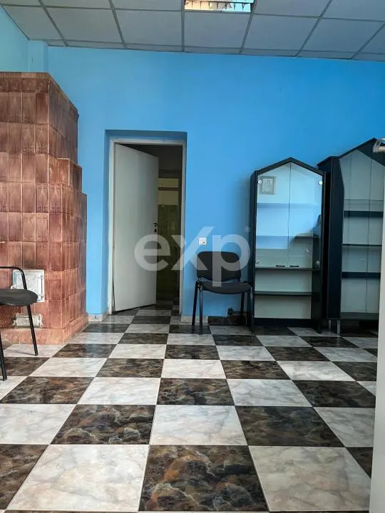 Casă în centrul comunei Corbii Mari, ideală pentru birouri, cabinet sau locuit - foto 5