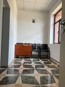 Casă în centrul comunei Corbii Mari, ideală pentru birouri, cabinet sau locuit - foto 6