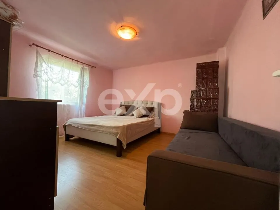 Casă cu 3 camere și teren 1.140 mp toate utilitățile, anexe și acces stradal - foto 6