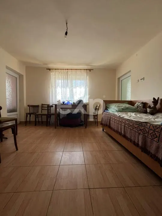 Casă cu 3 camere și teren 1.140 mp toate utilitățile, anexe și acces stradal - foto 9