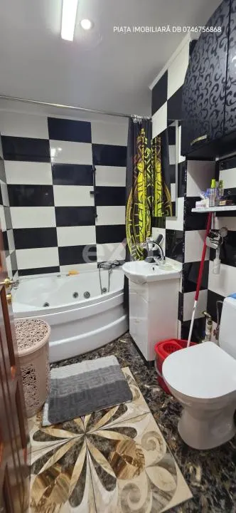 Apartament unic de 4 camere (reorganizat inteligent), Mobilat &amp; Utilat - etaj 2 - foto 9