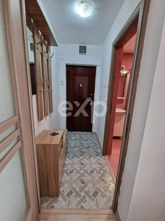 Apartament 2 camere de închiriat Poarta Bucuresti,et 2 - foto 3