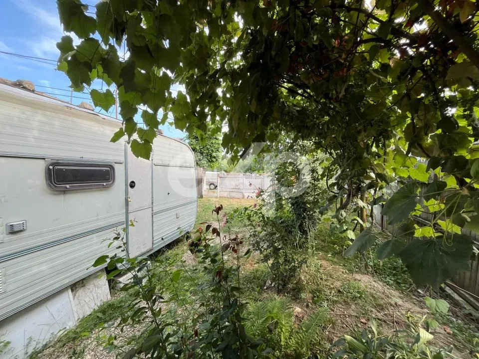 Casa cu 3 camere + teren 567 mp pe Nicolae Balcescu in Gaesti - foto 4