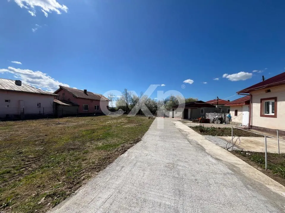 Casa parter + anexa cu 880 mp teren in Brosteni Dambovita - foto 11