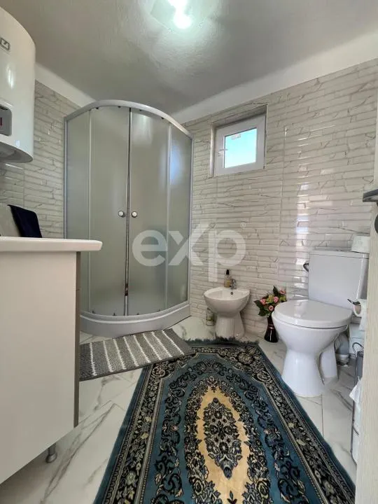 Casa parter + anexa cu 880 mp teren in Brosteni Dambovita - foto 8