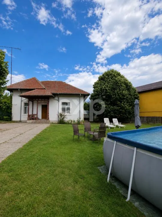 Casă de Vânzare 120 mp + teren 1500 Răzvad, Dâmbovița - foto 1