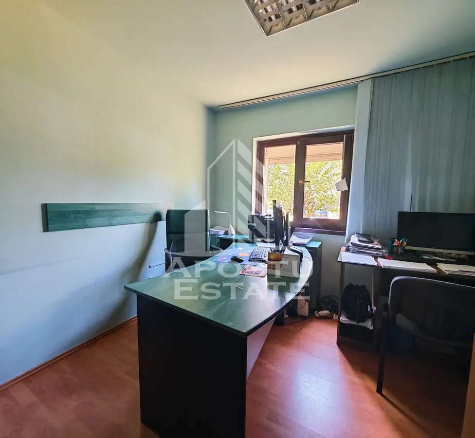 Apartament cu 3 camere, de vanzare, zona Aradului - foto 4