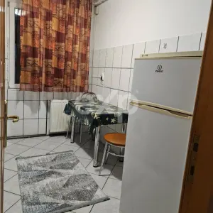 Inchiriere apartament 2 camere Central - foto 3